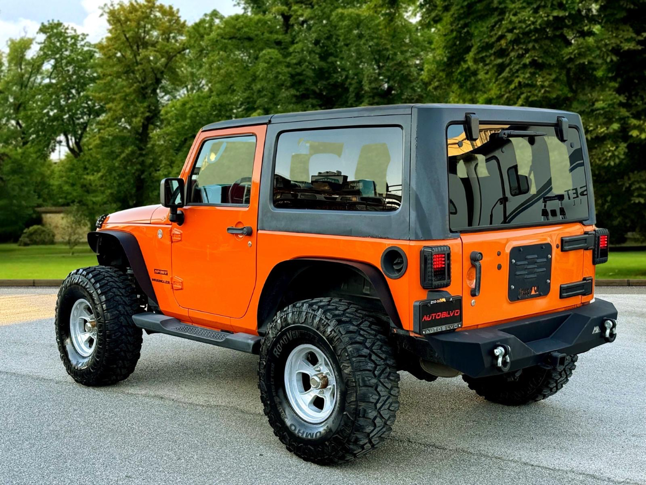Jeep Wrangler Sport 4WD 2013