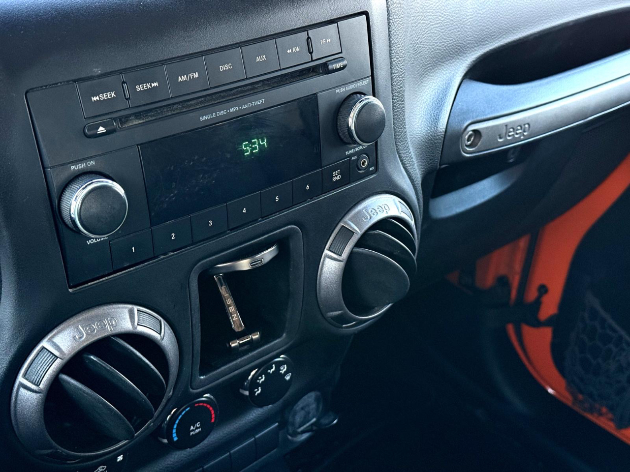 Jeep Wrangler Sport 4WD 2013