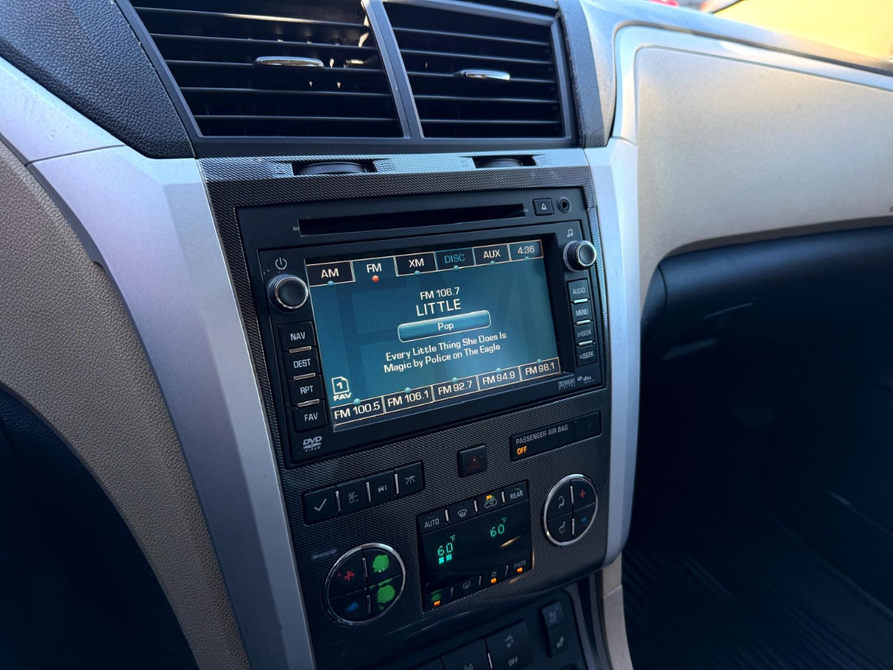 Chevrolet Traverse LTZ FWD 2012