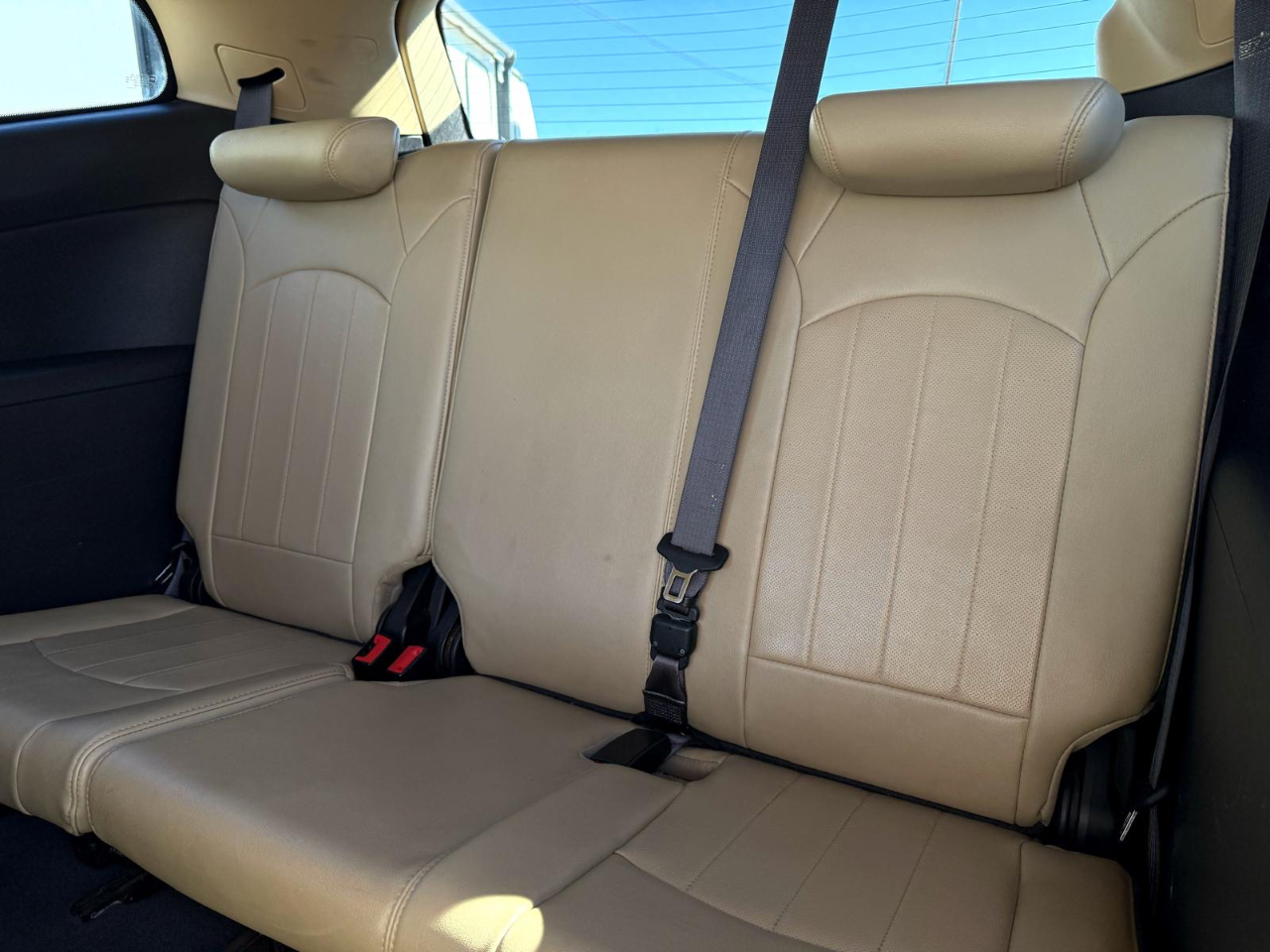 Chevrolet Traverse LTZ FWD 2012