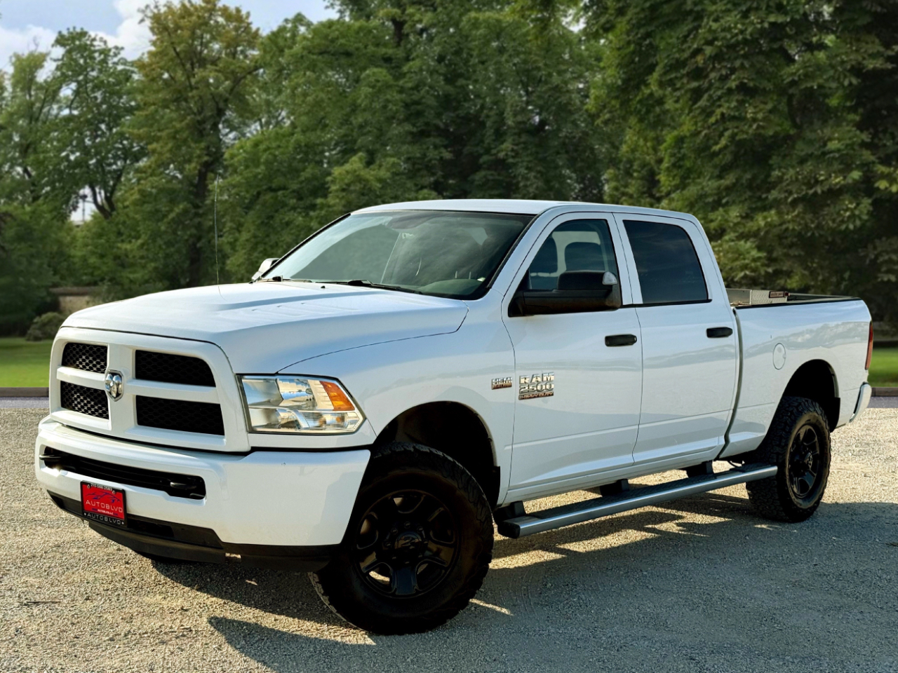 RAM 2500 Tradesman Crew Cab SWB 4WD 2016