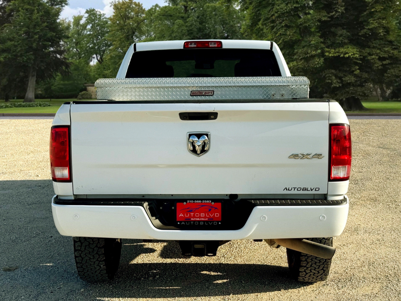 RAM 2500 Tradesman Crew Cab SWB 4WD 2016