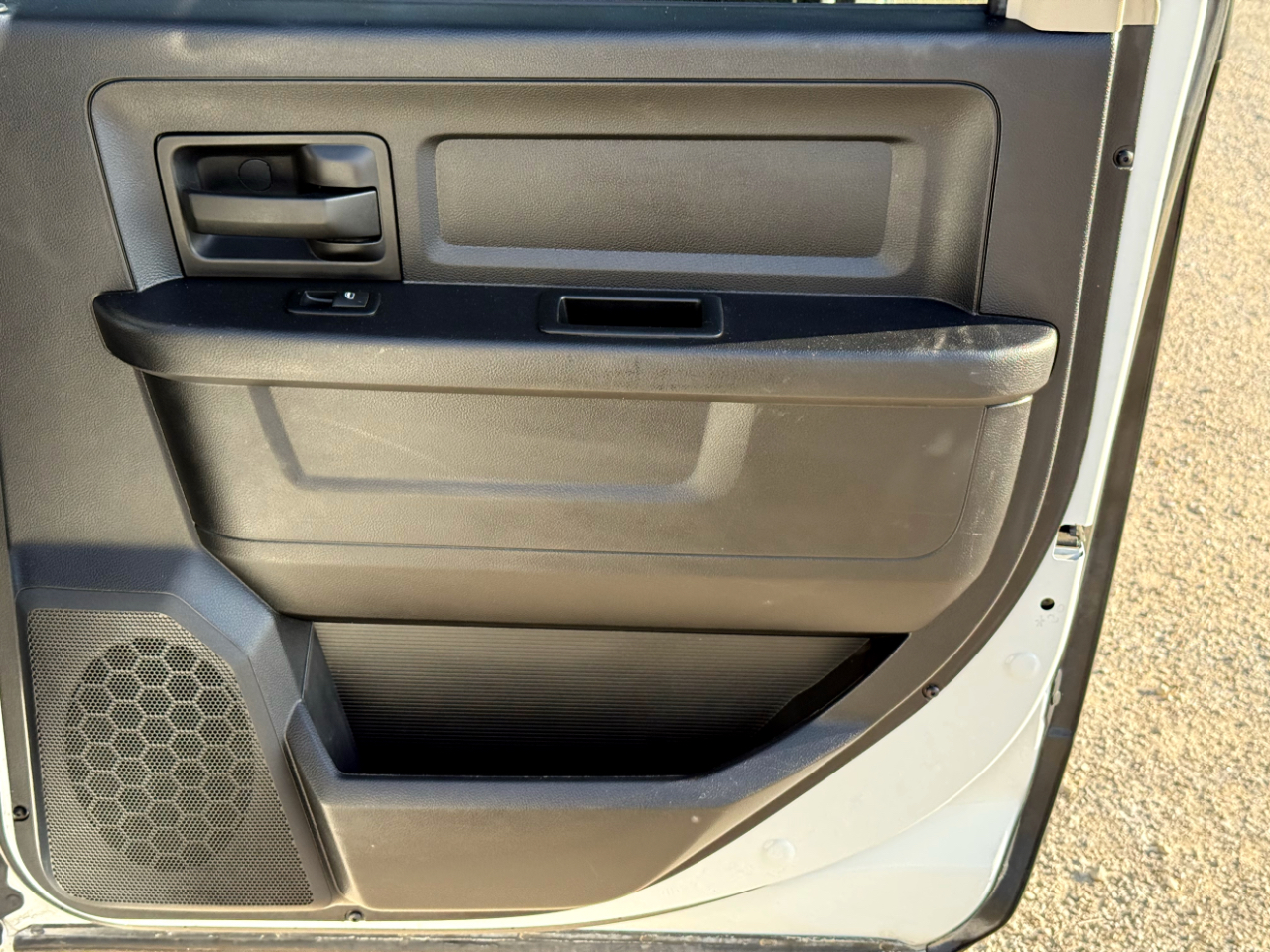 RAM 2500 Tradesman Crew Cab SWB 4WD 2016