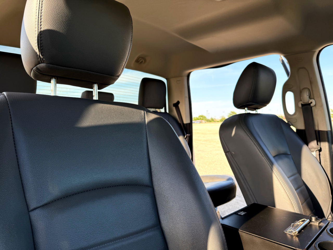 RAM 2500 Tradesman Crew Cab SWB 4WD 2016