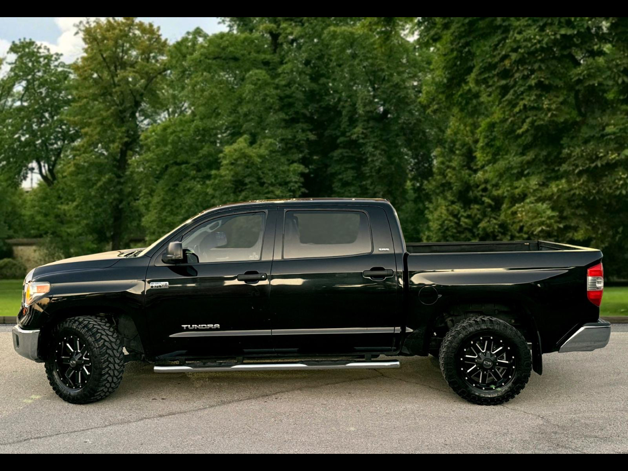 Toyota Tundra SR5 5.7L V8 CrewMax 2WD 2014