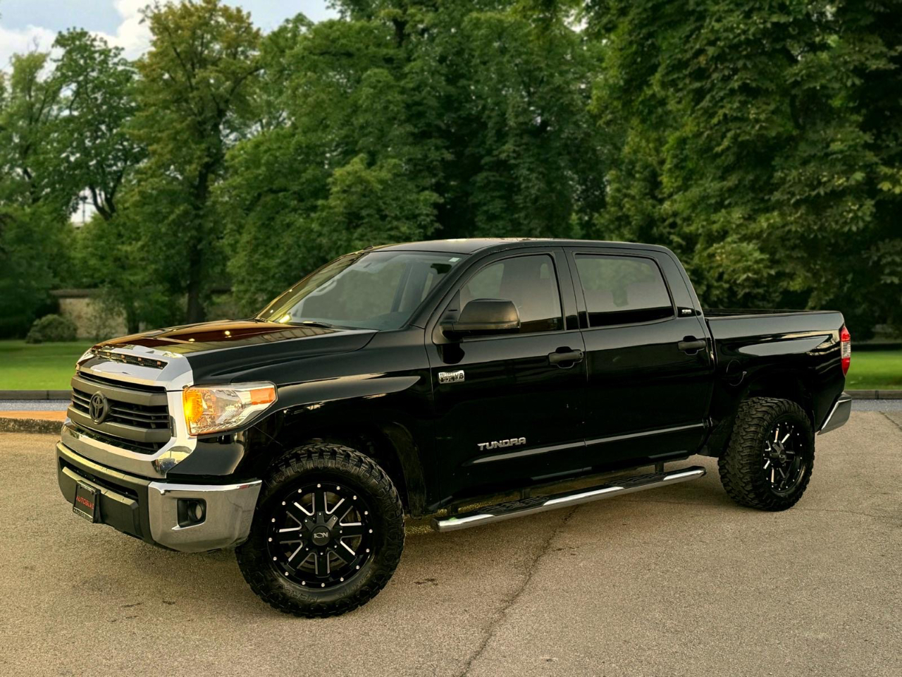 Toyota Tundra SR5 5.7L V8 CrewMax 2WD 2014