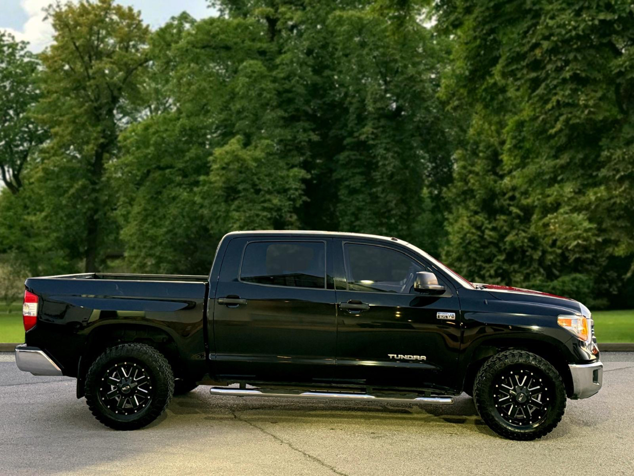 Toyota Tundra SR5 5.7L V8 CrewMax 2WD 2014