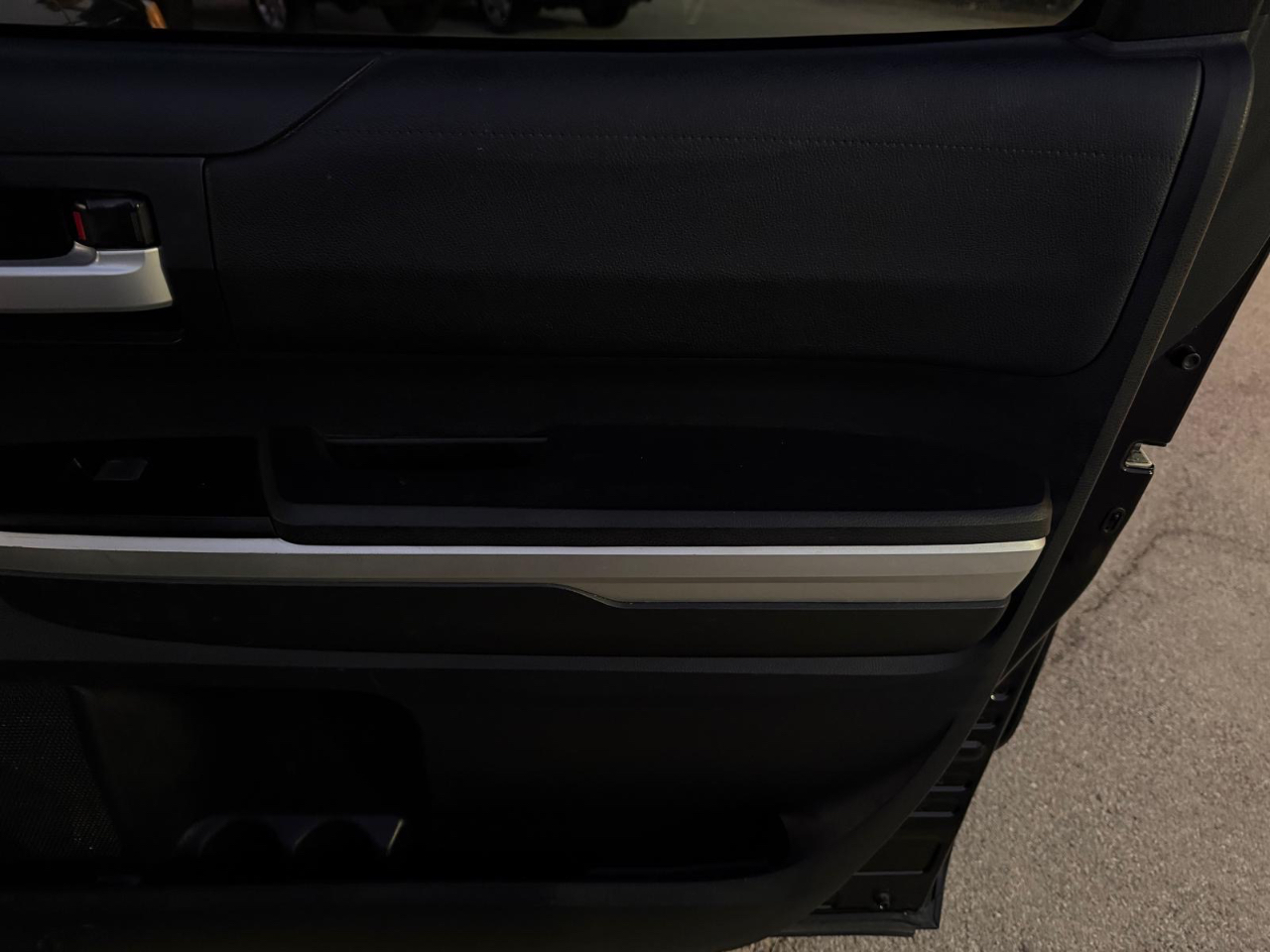 Toyota Tundra SR5 5.7L V8 CrewMax 2WD 2014