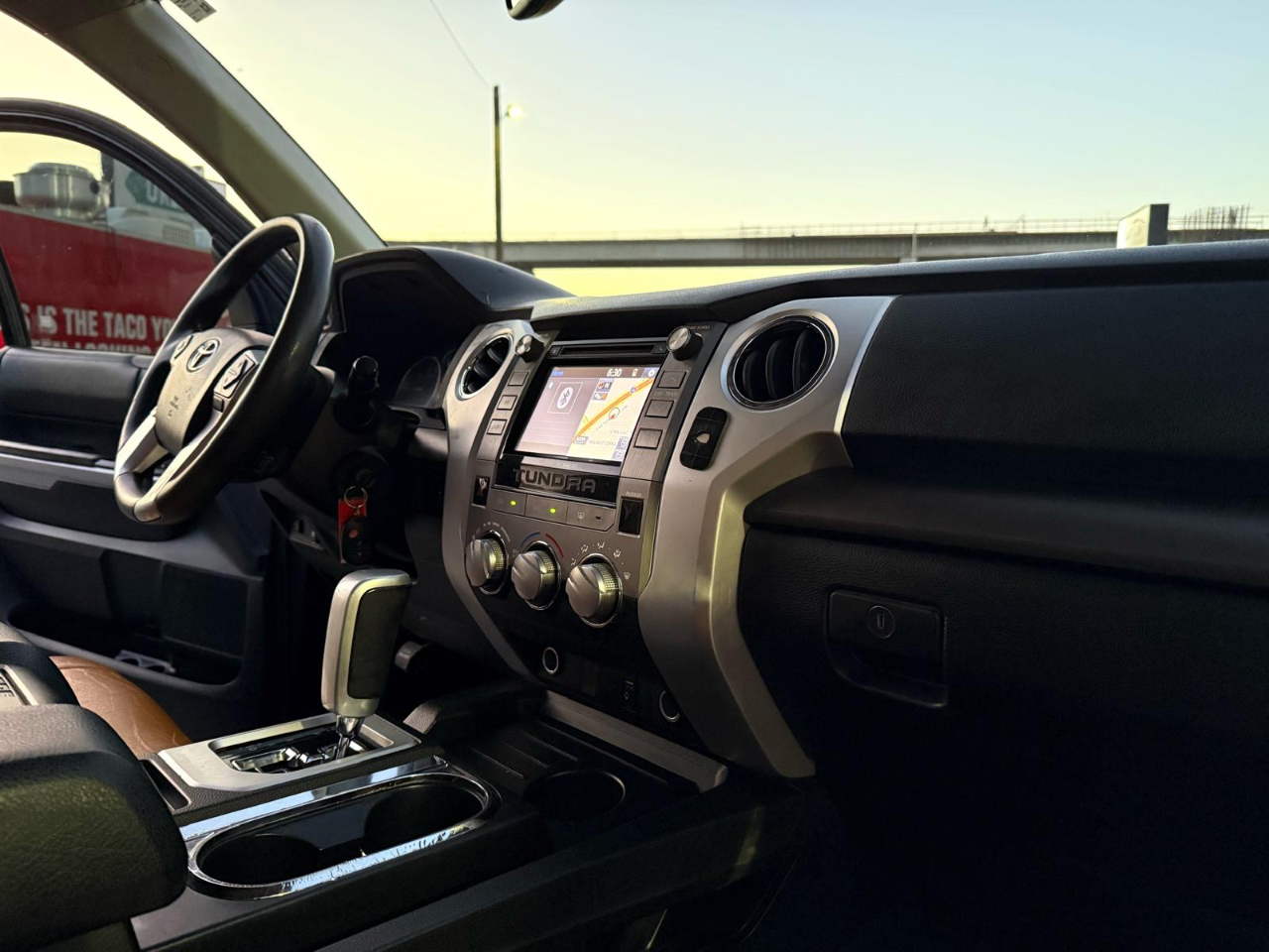 Toyota Tundra SR5 5.7L V8 CrewMax 2WD 2014