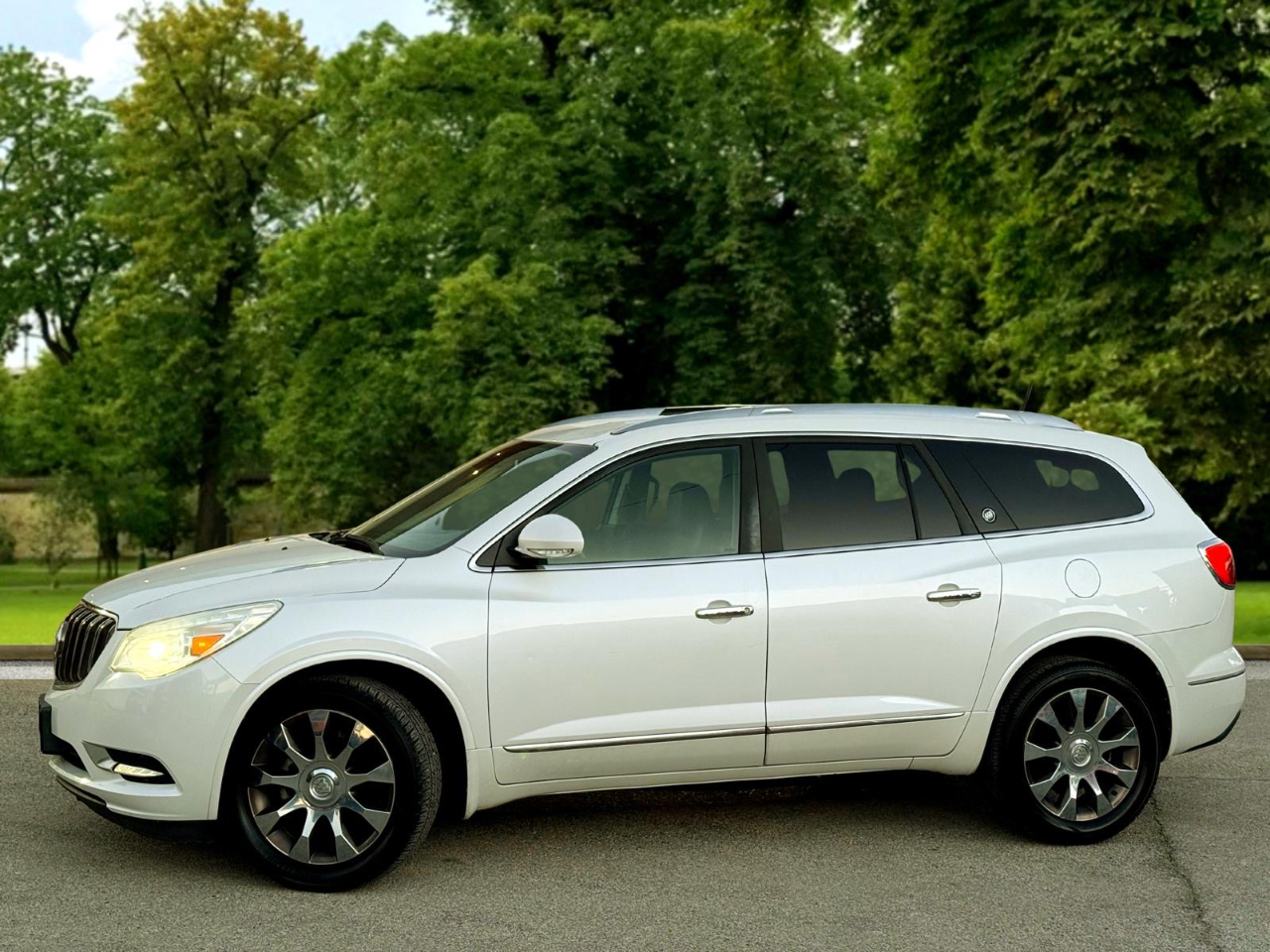 2016 Buick Enclave Leather FWD