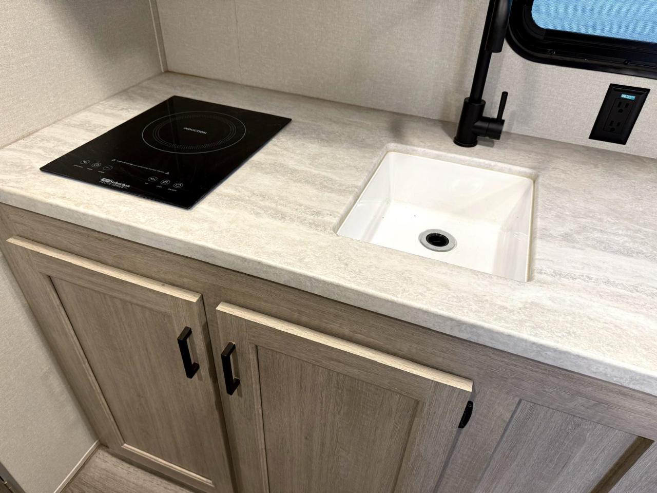 Forest River Unknown  2024