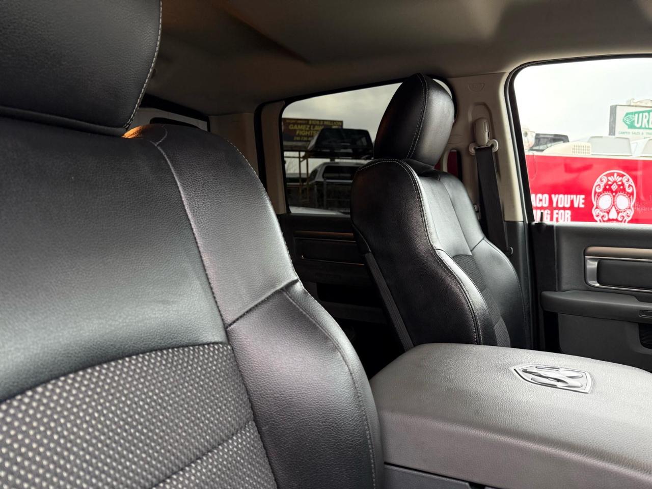 RAM 1500 SLT Crew Cab SWB 4WD 2017