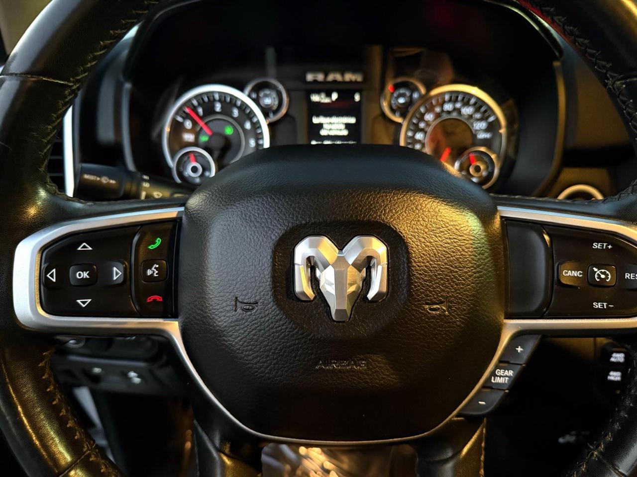 RAM 1500 Big Horn Crew Cab SWB 4WD 2019