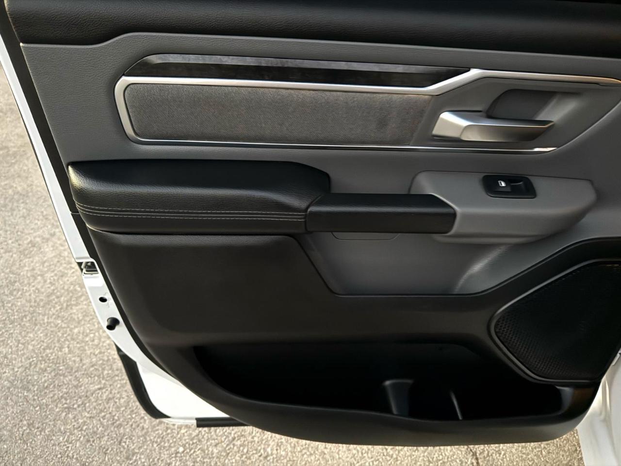 RAM 1500 Big Horn Crew Cab SWB 4WD 2019