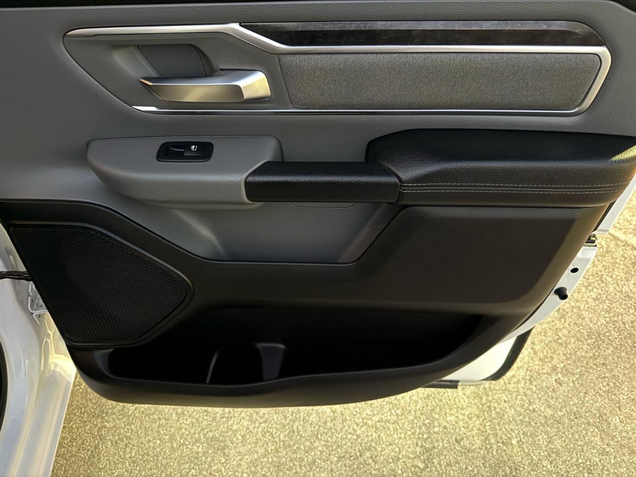 RAM 1500 Big Horn Crew Cab SWB 4WD 2019