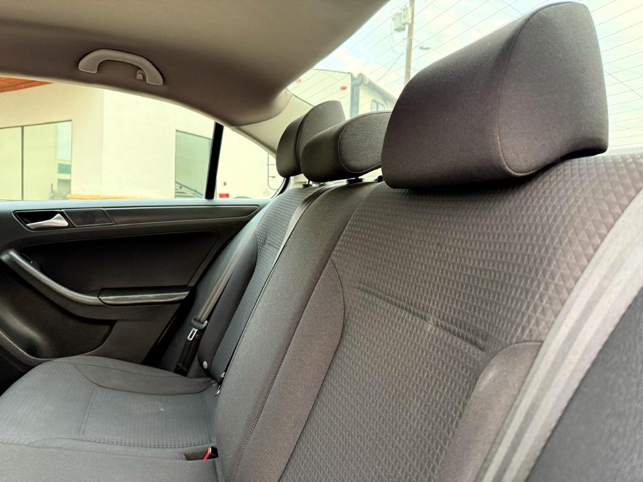 Volkswagen Jetta 1.4T S w/Technology 6A 2016