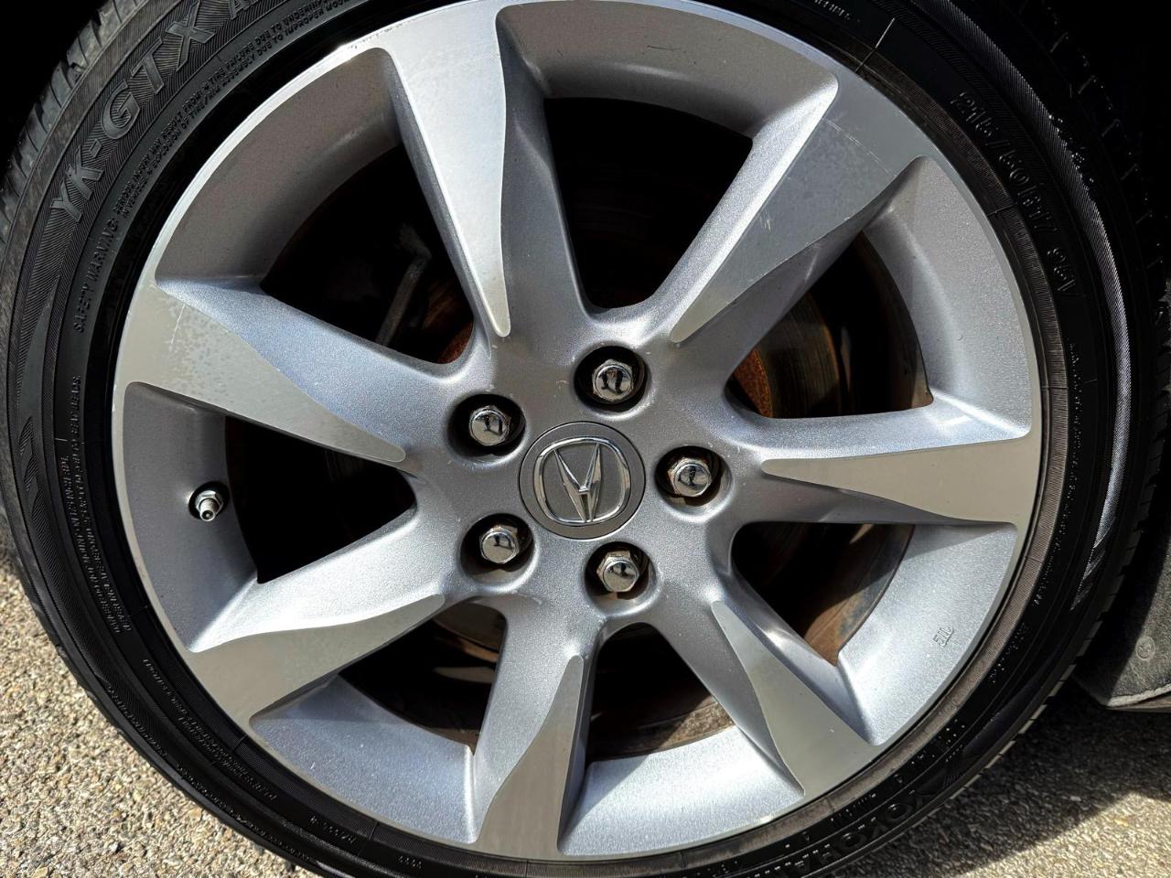 Acura TL 6-Speed AT with Tech Package and 18-In. WP 2012