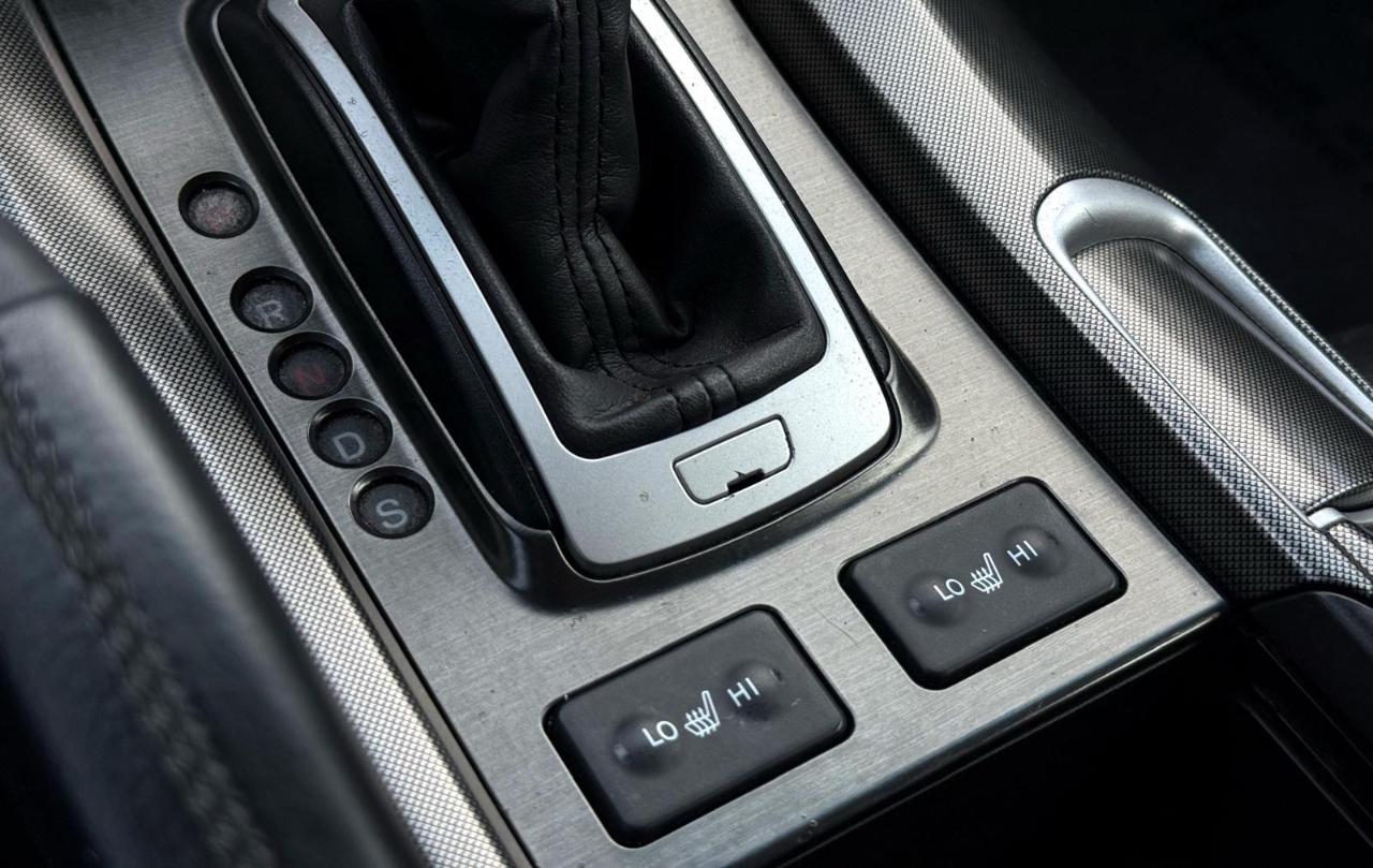 Acura TL 6-Speed AT with Tech Package and 18-In. WP 2012