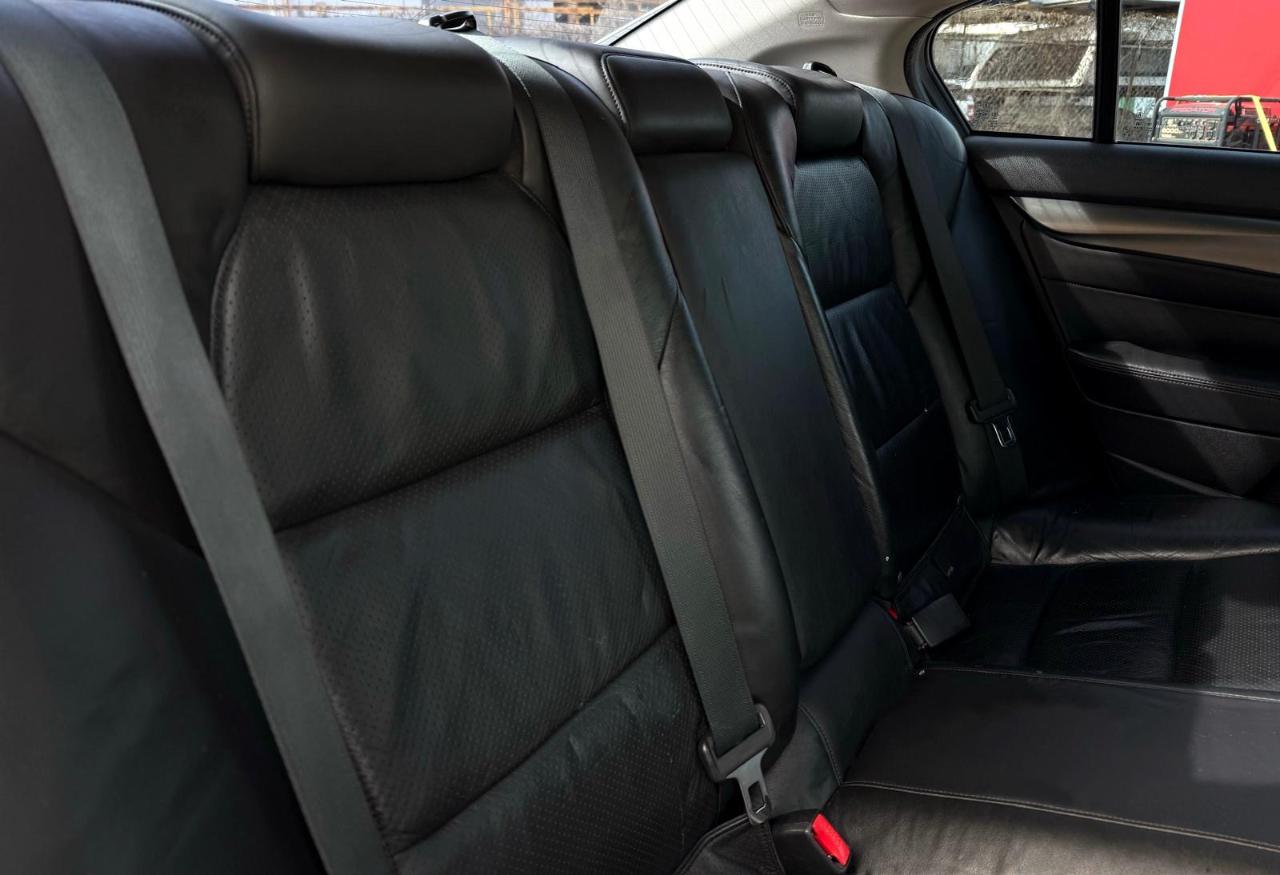 Acura TL 6-Speed AT with Tech Package and 18-In. WP 2012