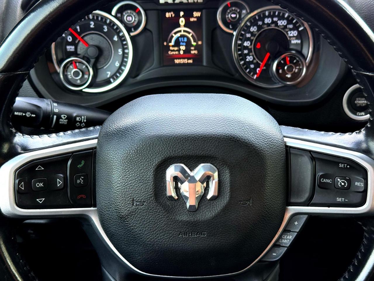 RAM 1500 Big Horn Crew Cab SWB 4WD 2021