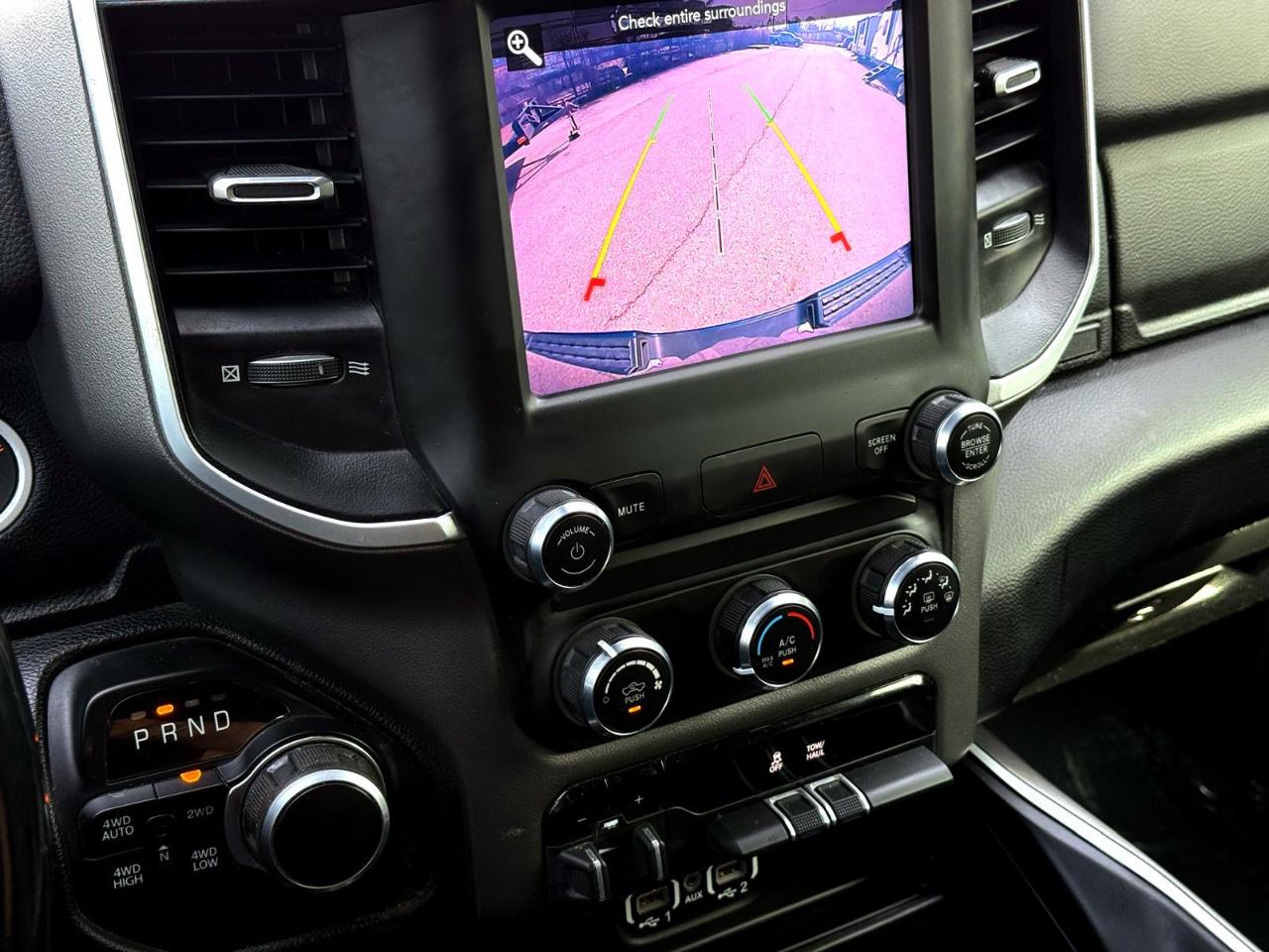 RAM 1500 Big Horn Crew Cab SWB 4WD 2021