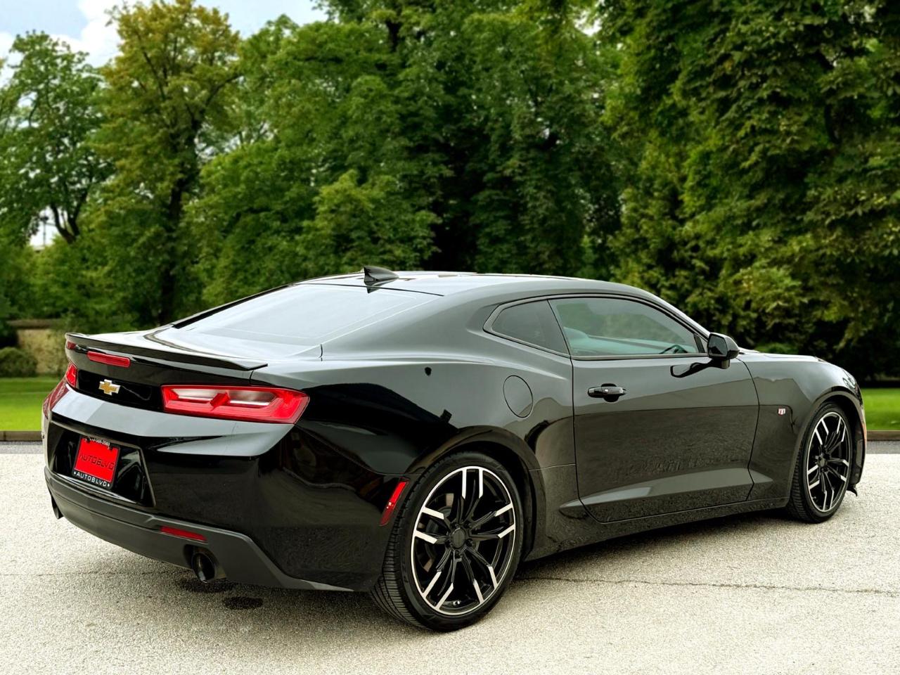 Chevrolet Camaro 1LT Coupe 8A 2018