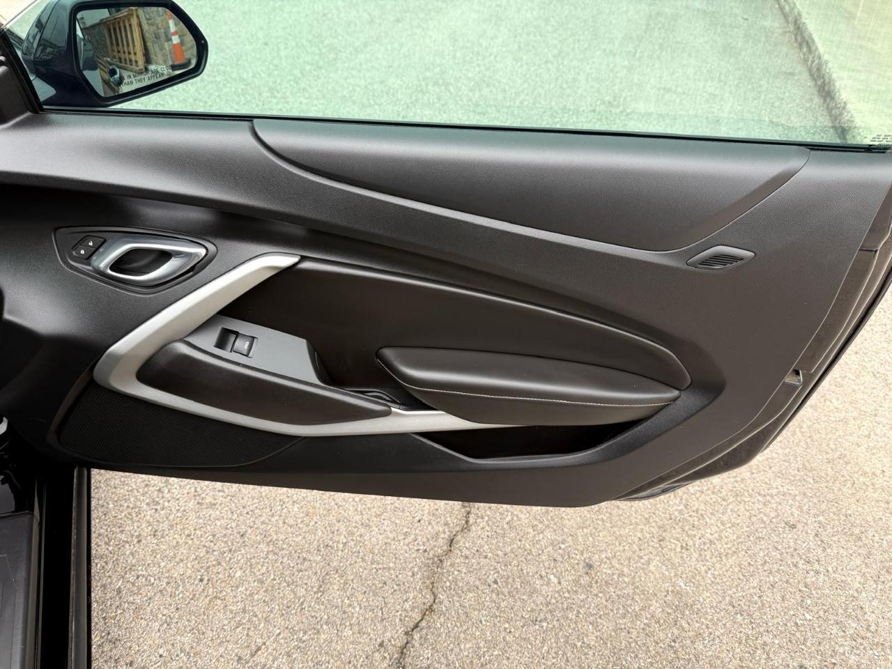 Chevrolet Camaro 1LT Coupe 8A 2018