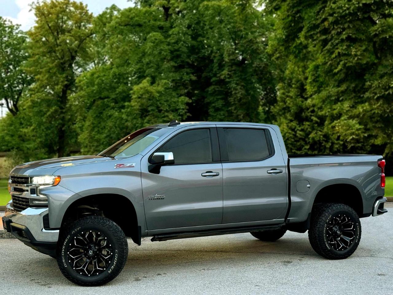 Chevrolet Silverado 1500 LT Crew Cab 4WD 2021