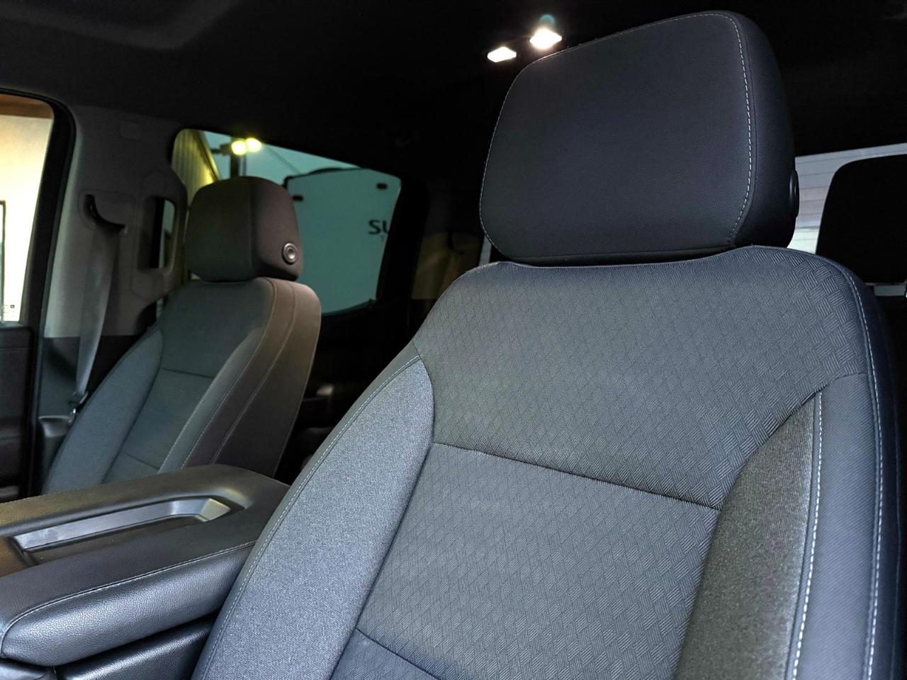 Chevrolet Silverado 1500 LT Crew Cab 4WD 2021