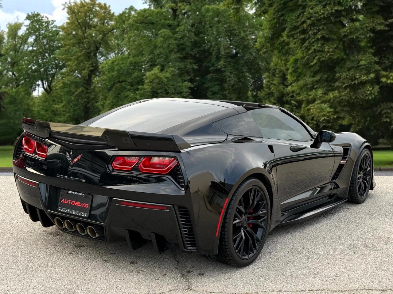 Chevrolet Corvette Grand Sport w/3LT 2017