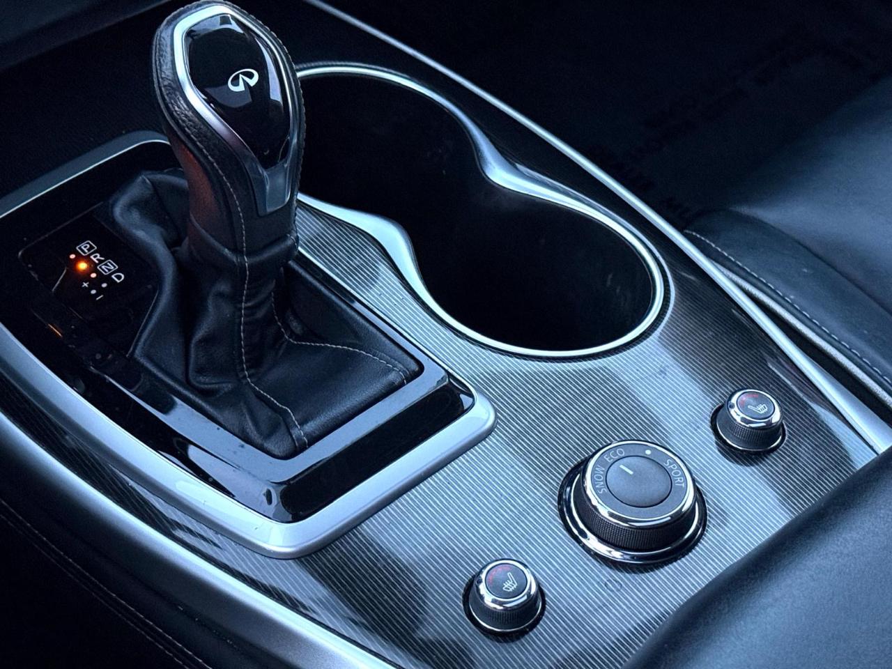 Infiniti QX60 PURE 2020