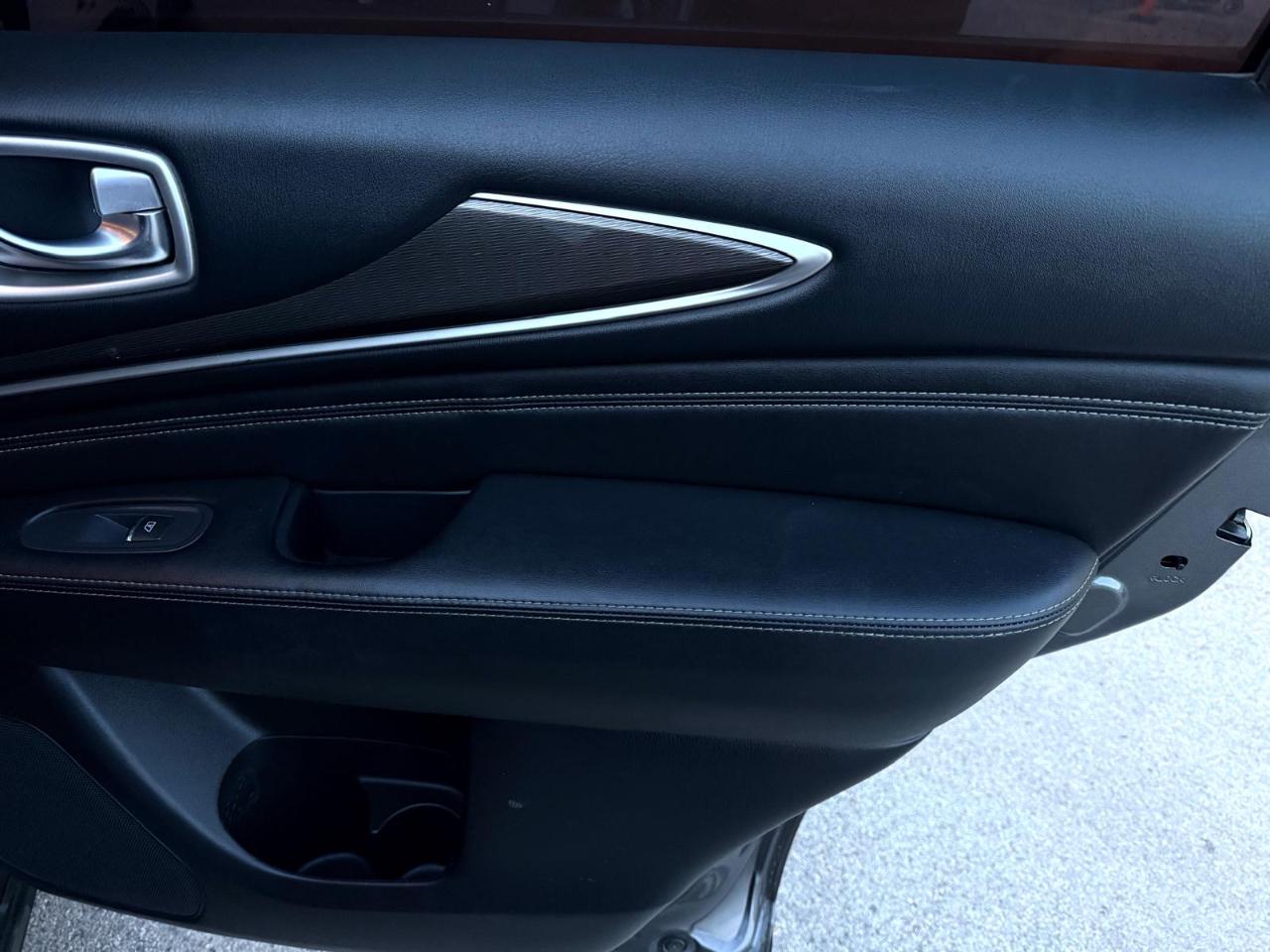 Infiniti QX60 PURE 2020