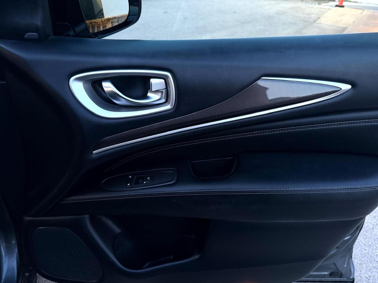 Infiniti QX60 PURE 2020