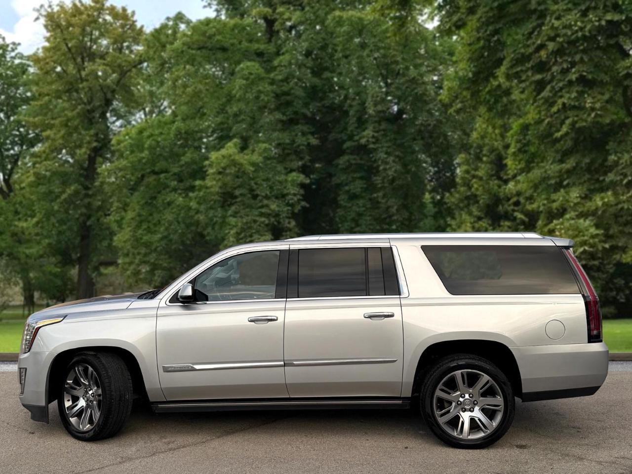 Cadillac Escalade ESV Premium 4WD 2015