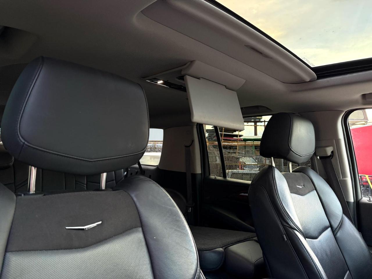 Cadillac Escalade ESV Premium 4WD 2015