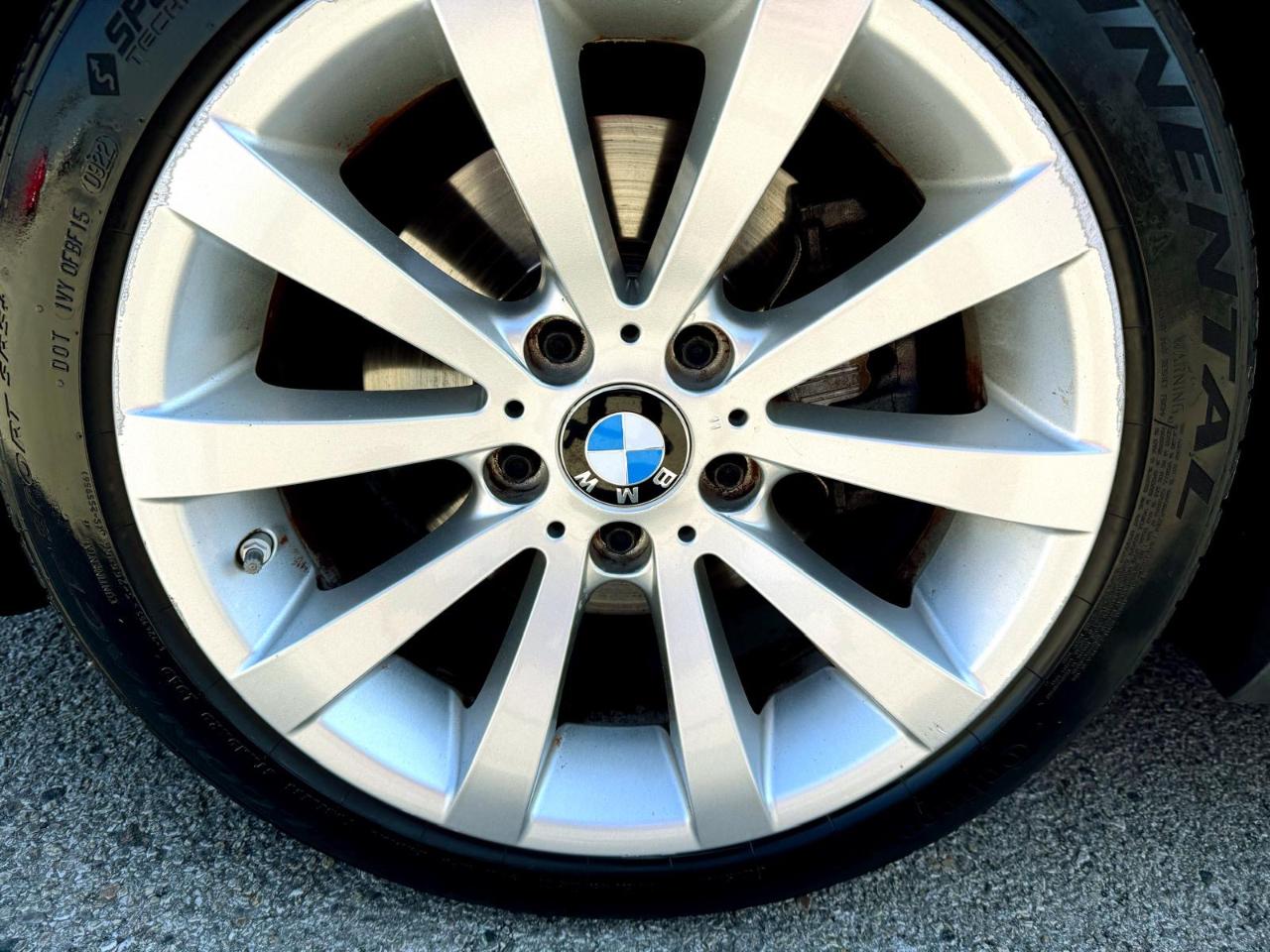 BMW 3-Series 328i xDrive 2011