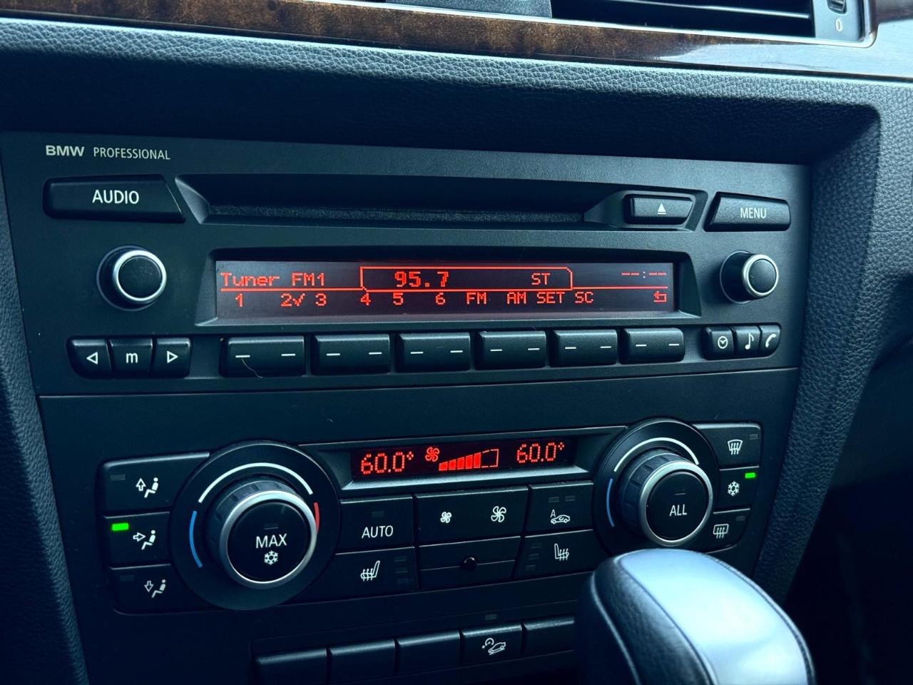 BMW 3-Series 328i xDrive 2011