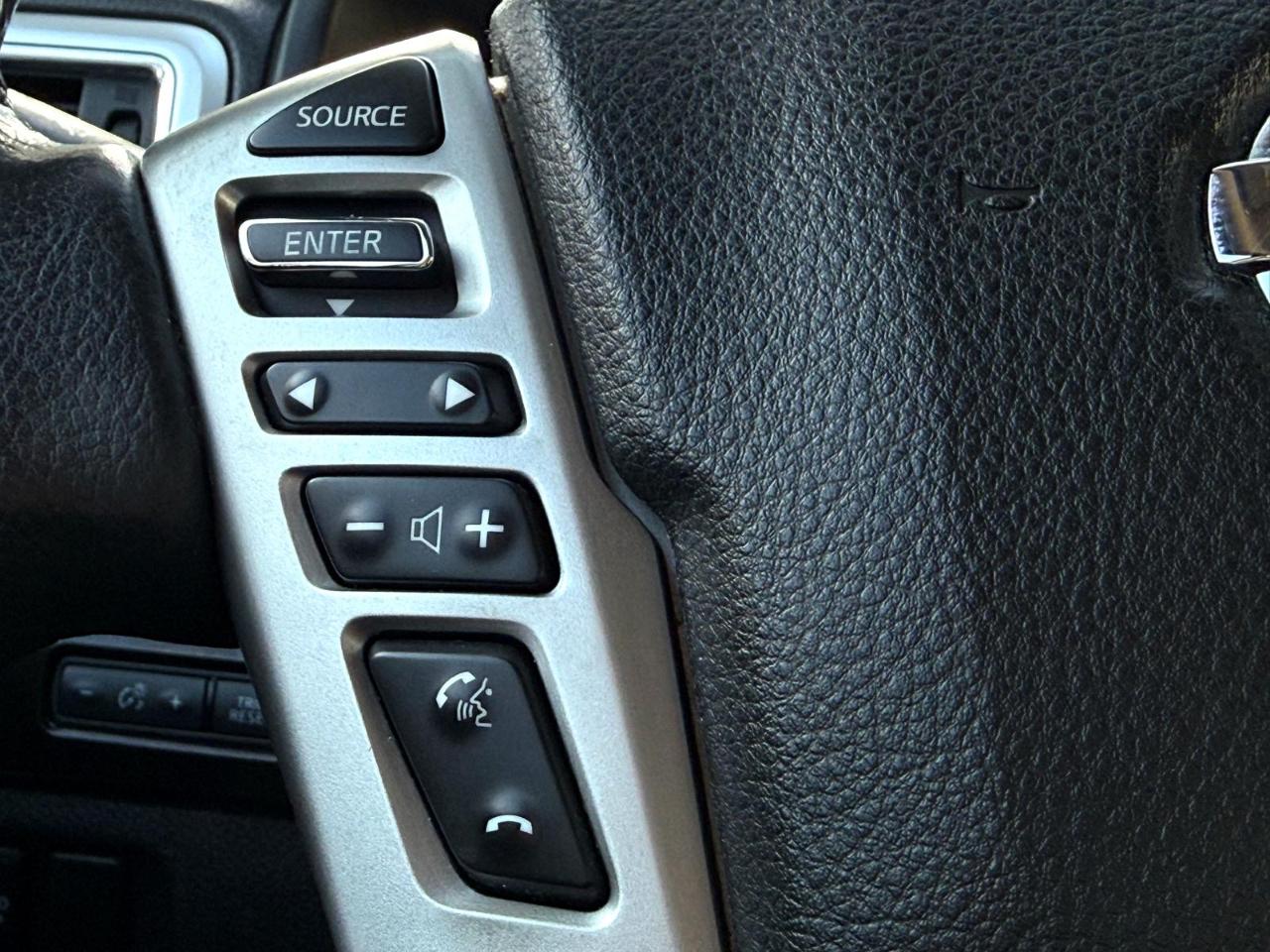 Nissan Titan 4x4 Crew Cab SV 2018