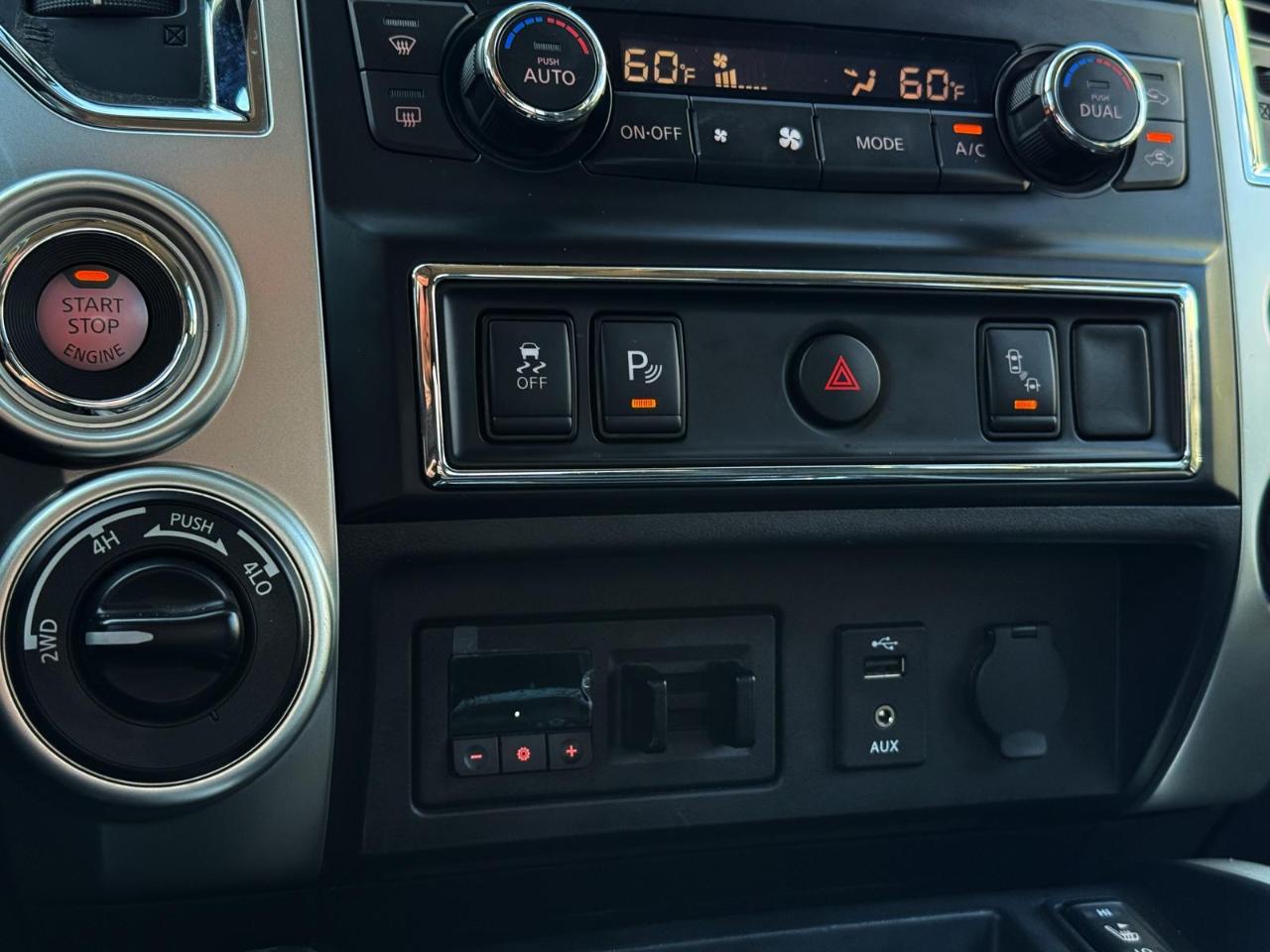 Nissan Titan 4x4 Crew Cab SV 2018