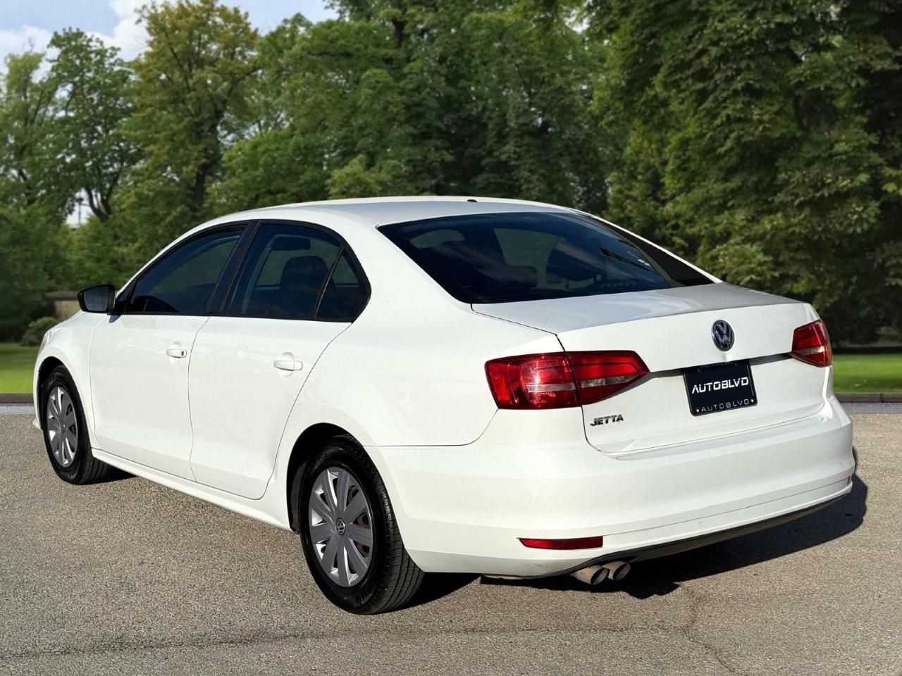 Volkswagen Jetta Sedan 4dr Auto 2.0L S 2015