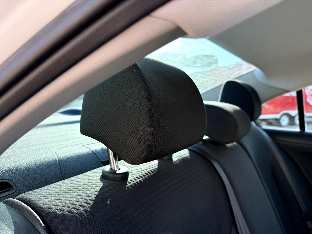 Volkswagen Jetta Sedan 4dr Auto 2.0L S 2015