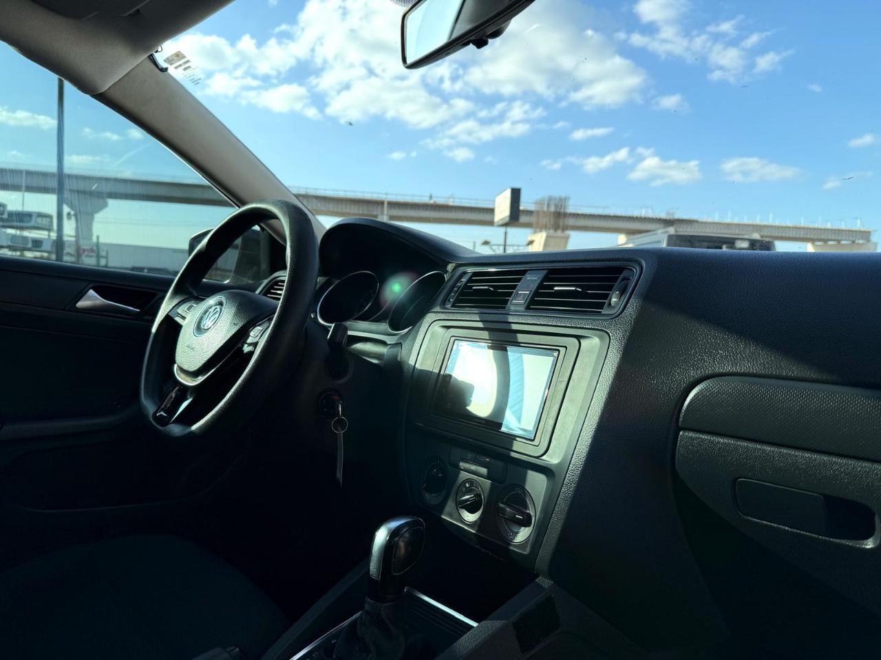 Volkswagen Jetta Sedan 4dr Auto 2.0L S 2015