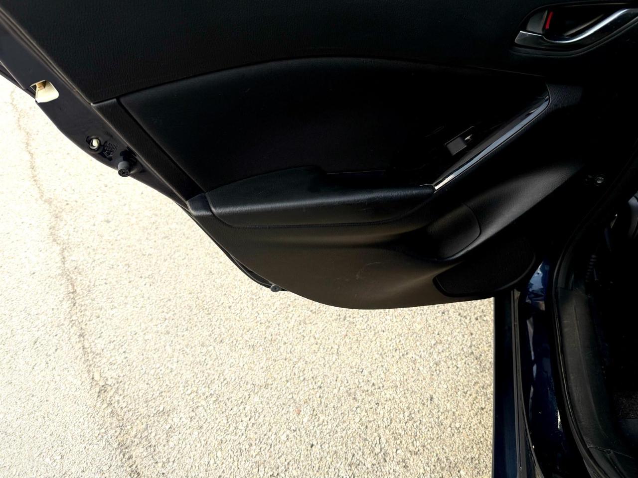 Mazda Mazda3 4-Door Sport Auto 2017