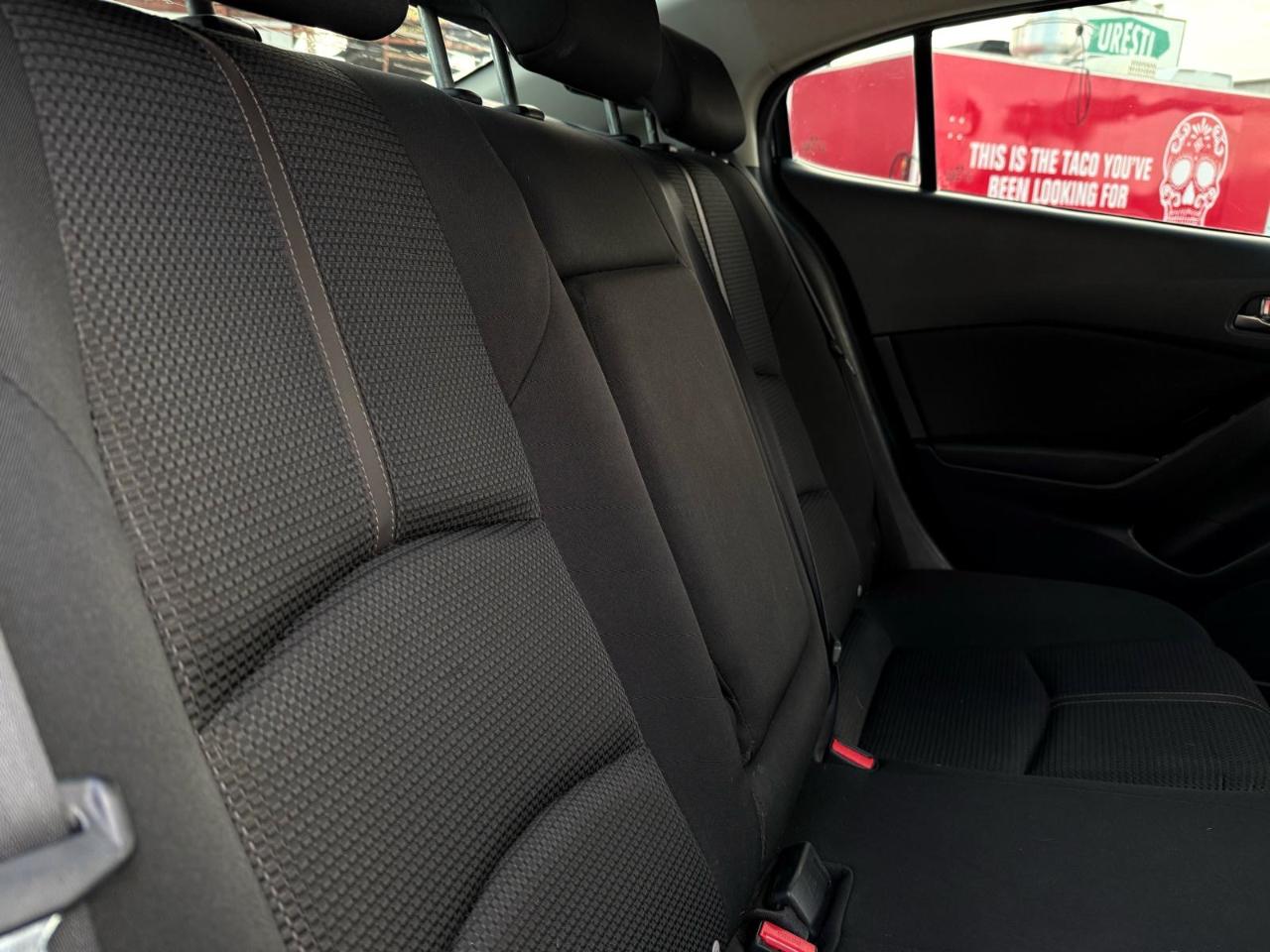 Mazda Mazda3 4-Door Sport Auto 2017