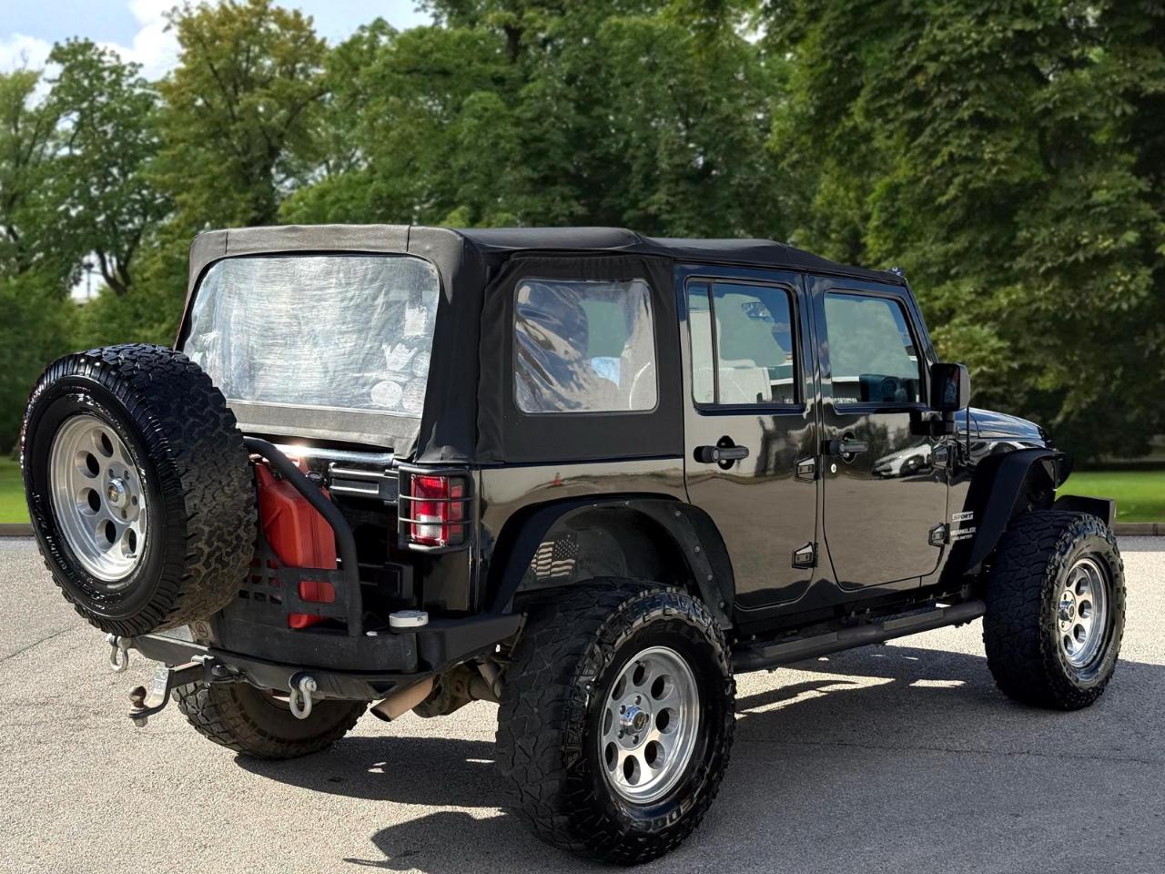 Jeep Wrangler Unlimited 4WD 4dr Sport 2013