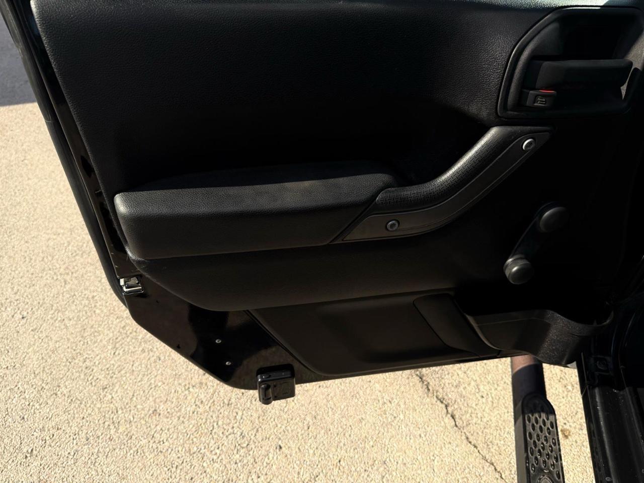 Jeep Wrangler Unlimited 4WD 4dr Sport 2013