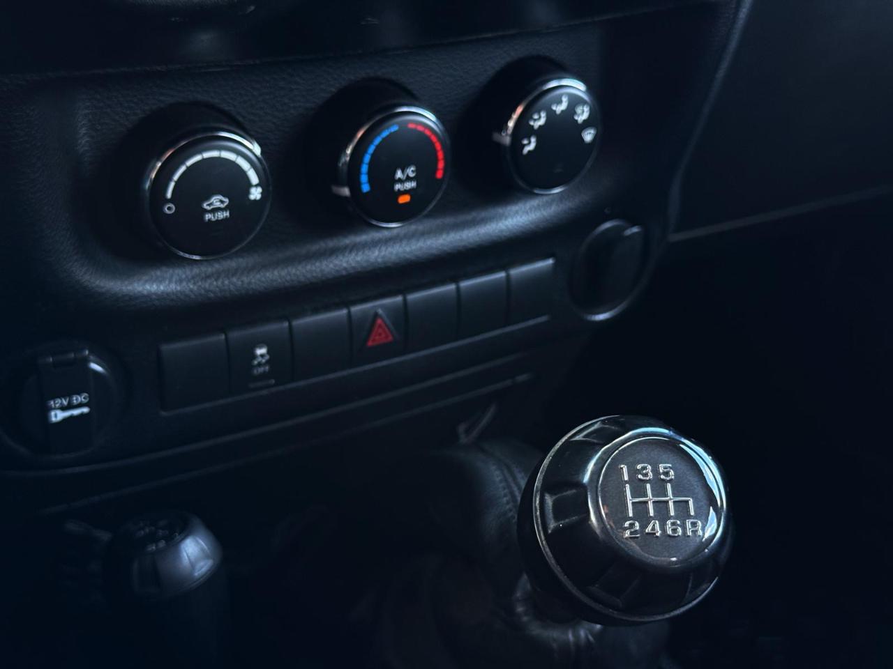 Jeep Wrangler Unlimited 4WD 4dr Sport 2013