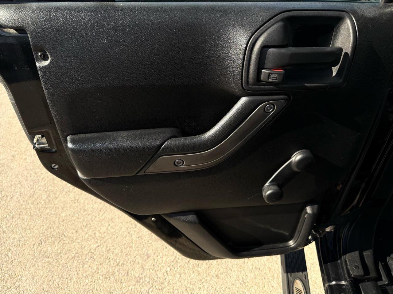 Jeep Wrangler Unlimited 4WD 4dr Sport 2013