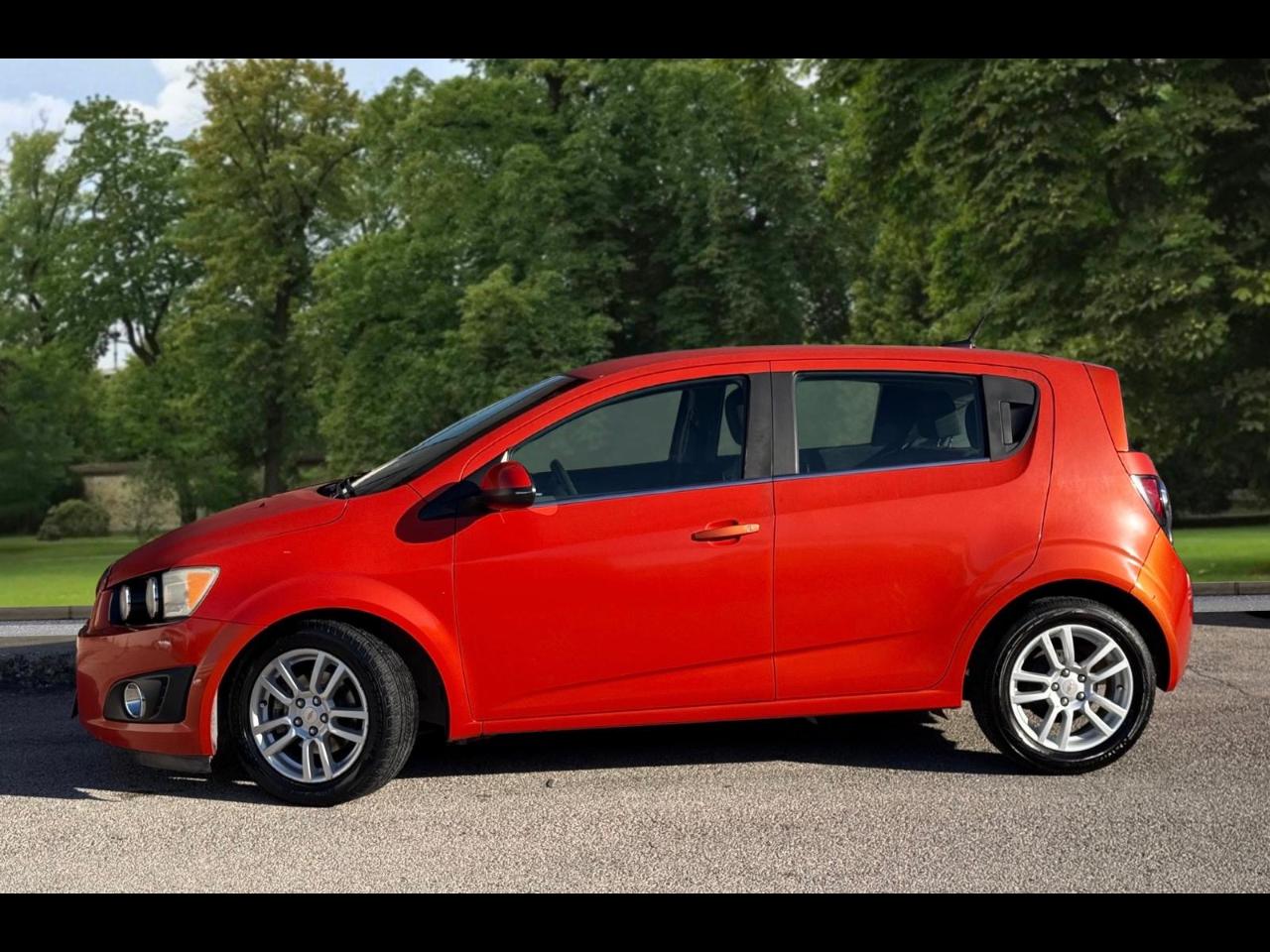 Chevrolet Sonic 5dr HB LT 1LT 2012