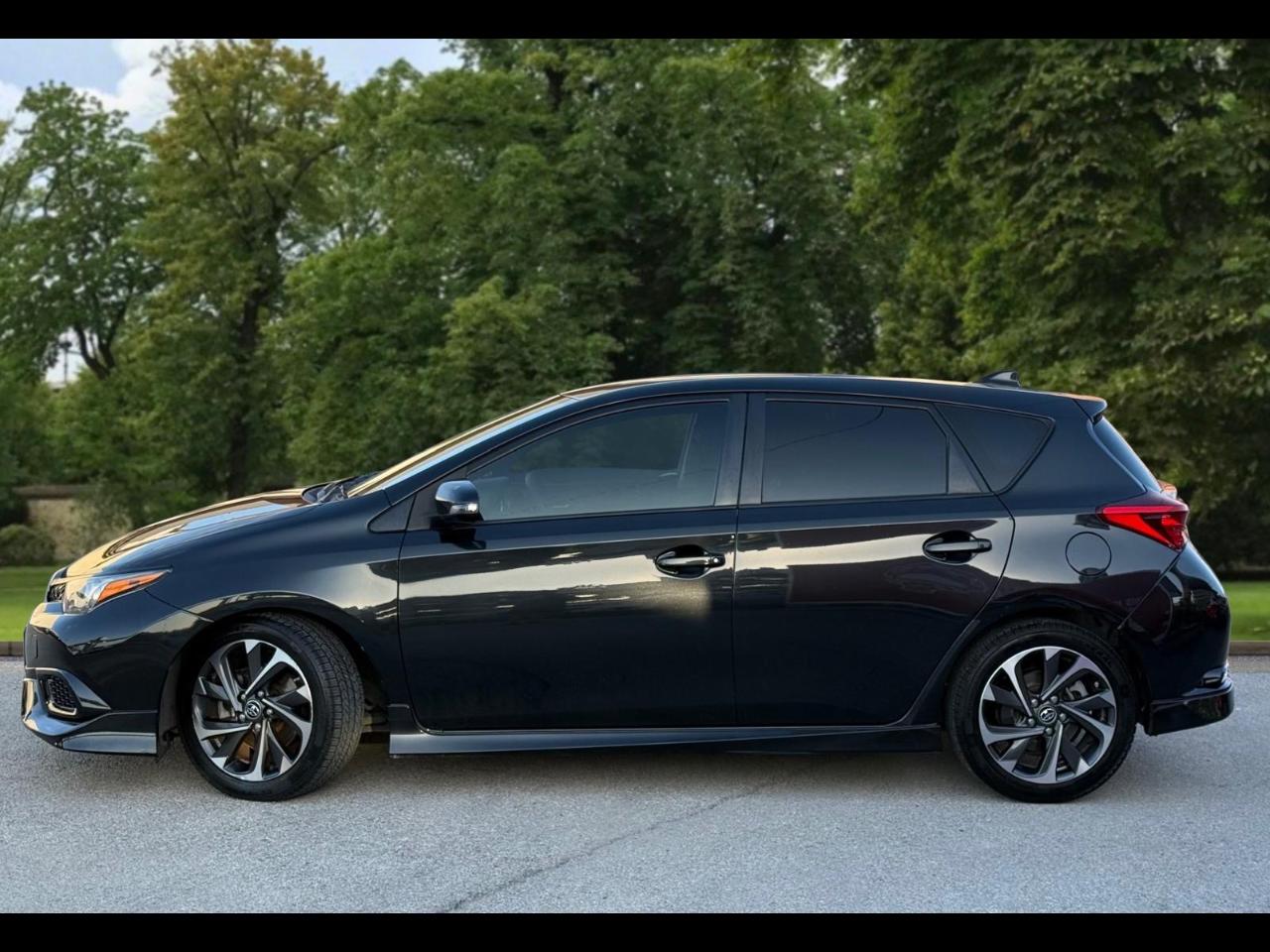 Toyota Corolla iM CVT (Natl) 2017